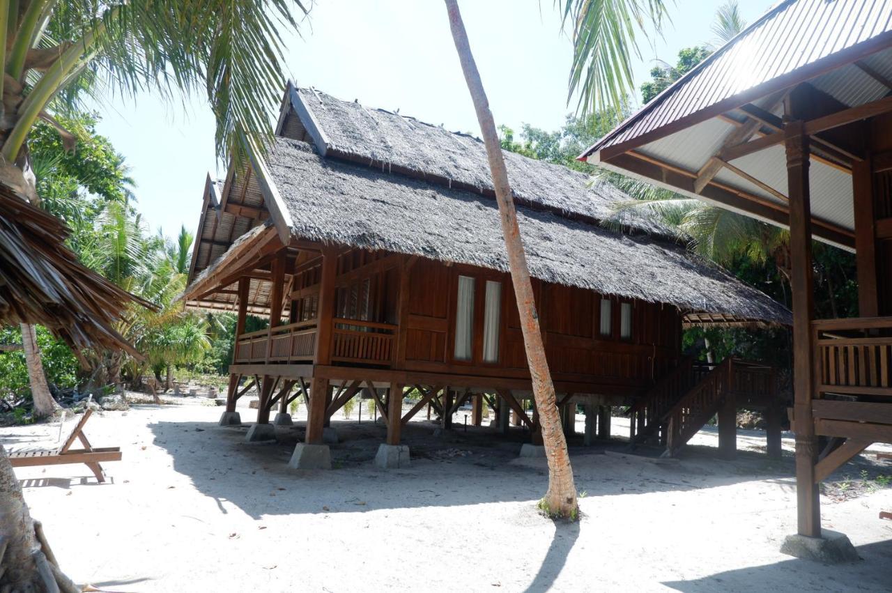 Wakatobi Patuno Diving And Beach Resort By Sahid Wanci Buitenkant foto