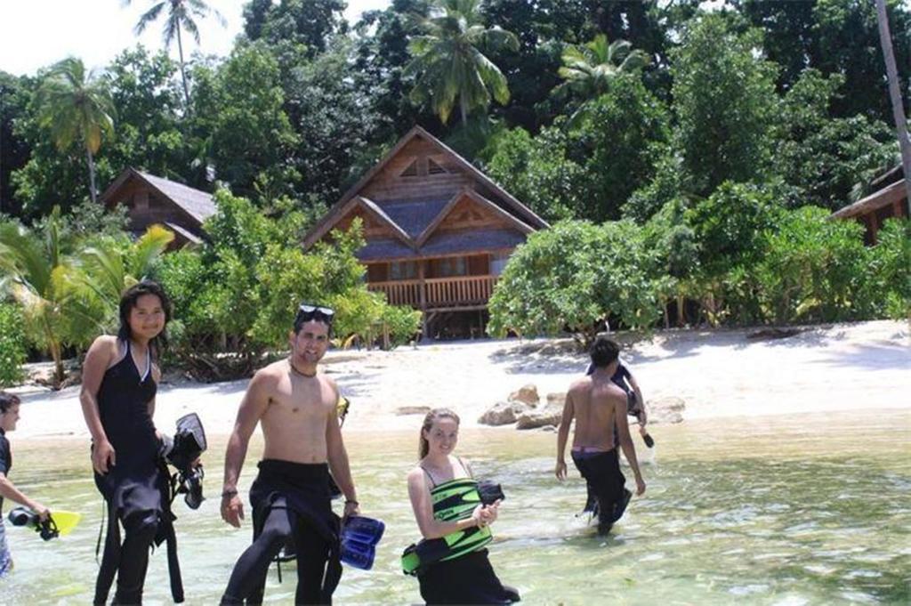 Wakatobi Patuno Diving And Beach Resort By Sahid Wanci Buitenkant foto